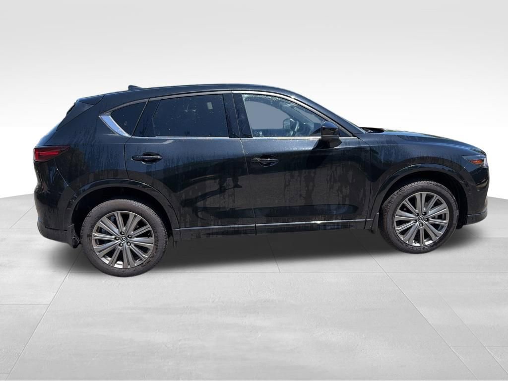 Used 2025 MAZDA CX-5 Signature image 8