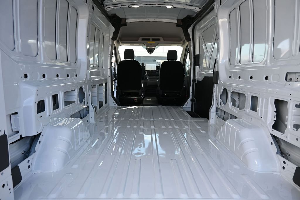 New 2026 Ford Transit 250 148 Medium Roof RWD image 13