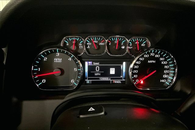 Used 2018 Chevrolet Suburban Premier AWD/4WD image 23