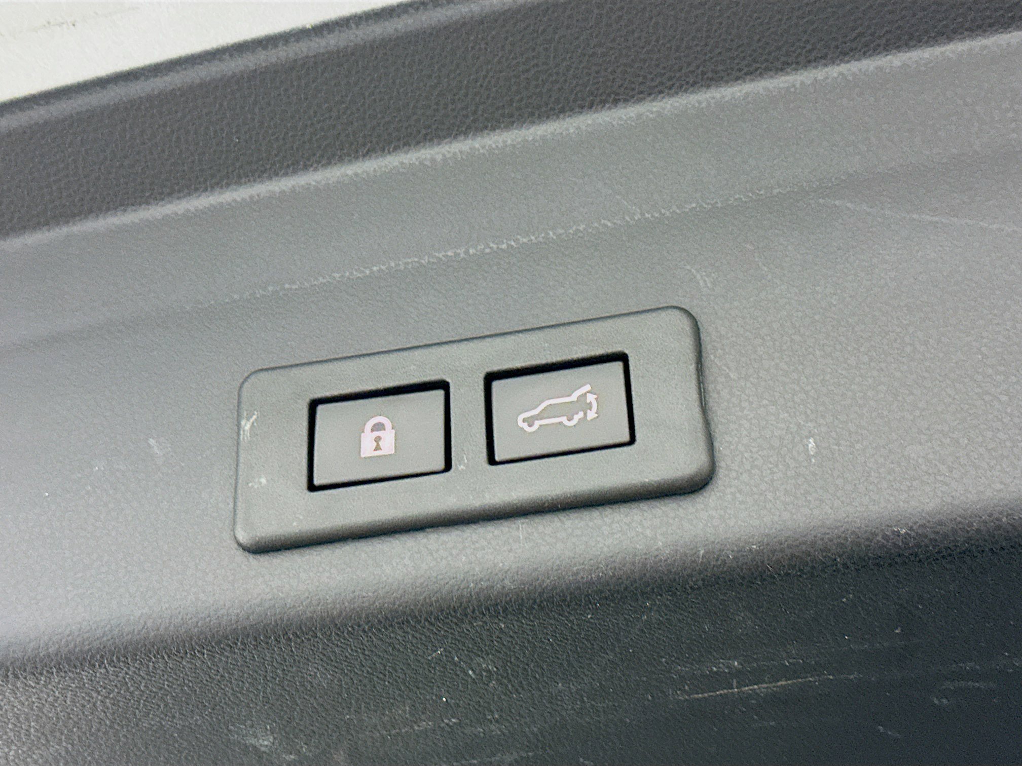 Used 2023 Subaru Ascent Limited w/ Technology Package image 33