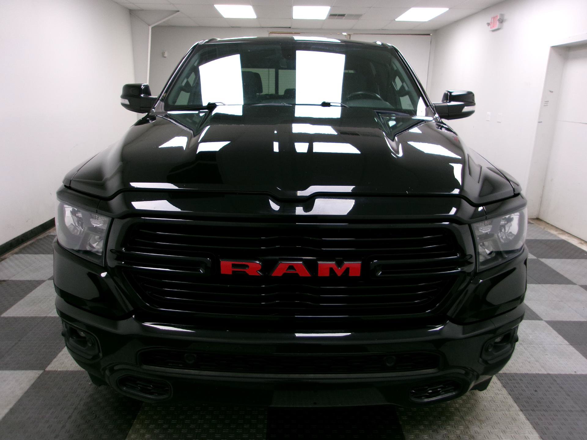 Used 2019 RAM 1500 Big Horn AWD/4WD image 14
