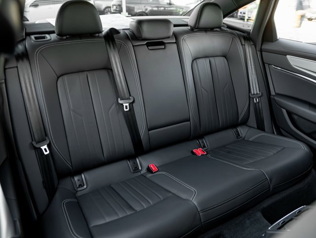 Used 2024 Audi A6 2.0T Premium image 23