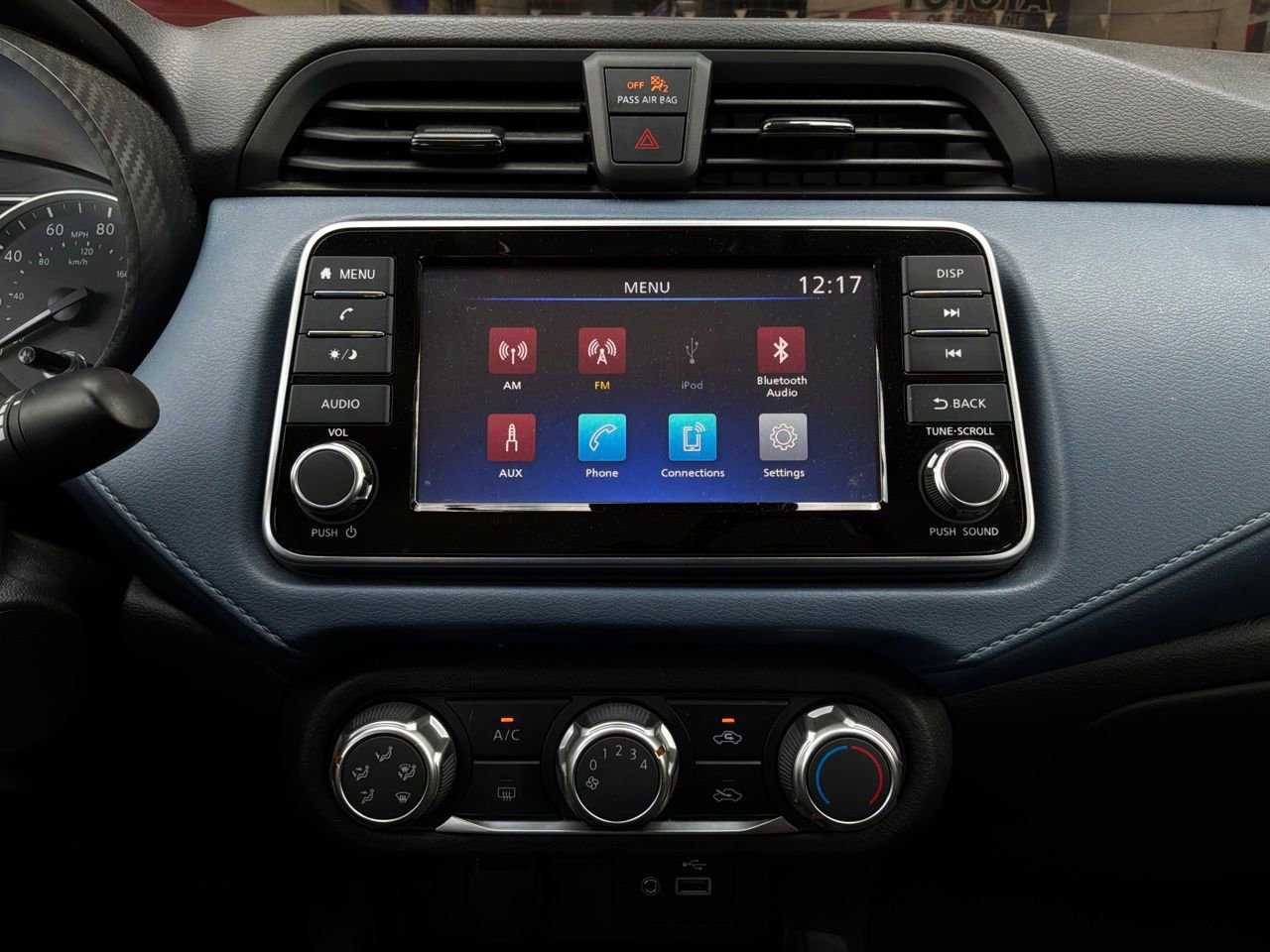 Used 2025 Nissan Versa SV FWD image 24