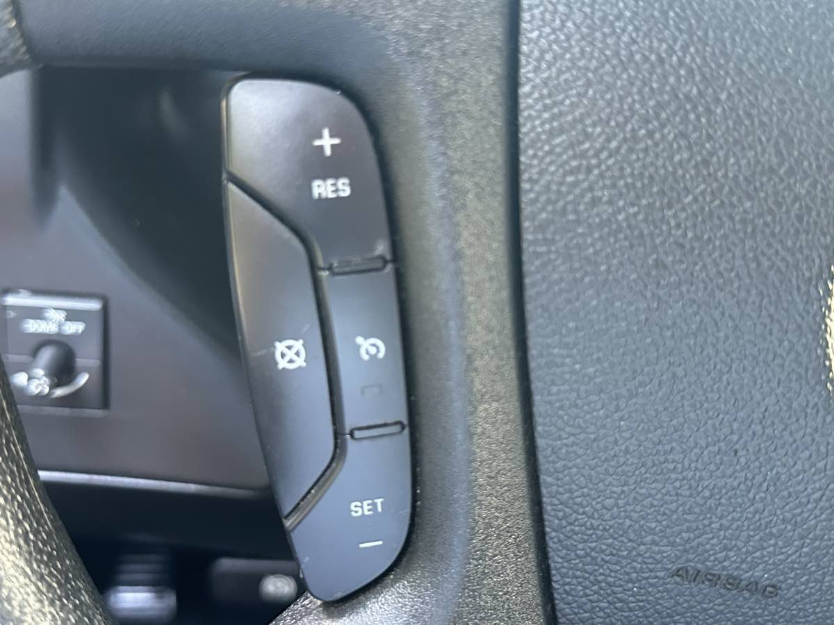 Used 2018 Chevrolet Express 3500 LT w/ LT Preferred Equipment Group RWD image 28