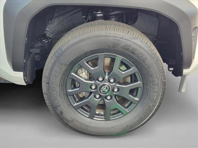 Used 2025 Toyota 4Runner SR5 RWD image 22