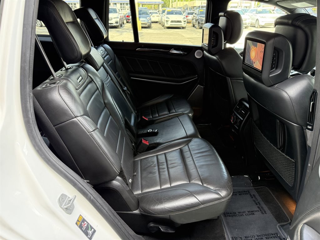 Used 2016 Mercedes-Benz GL 63 AMG 4MATIC image 18