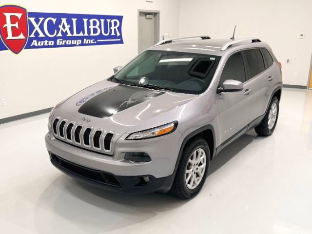 Used 2018 Jeep Cherokee Latitude image 4