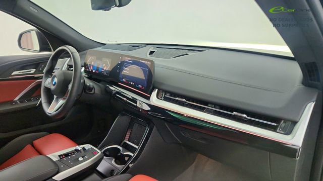 Used 2025 BMW X2 xDrive28i w/ Premium Package AWD/4WD image 22