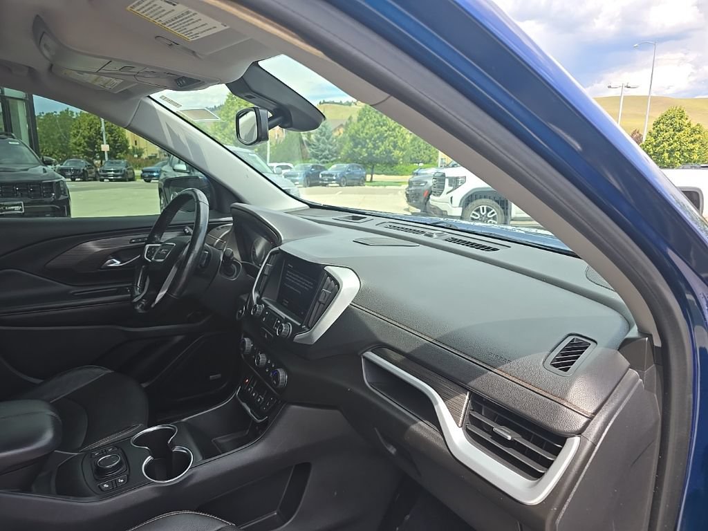Used 2020 GMC Terrain SLT w/ GMC Pro Grade Package AWD/4WD image 8