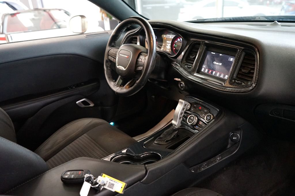 Used 2018 Dodge Challenger R/T w/ Blacktop Package image 11