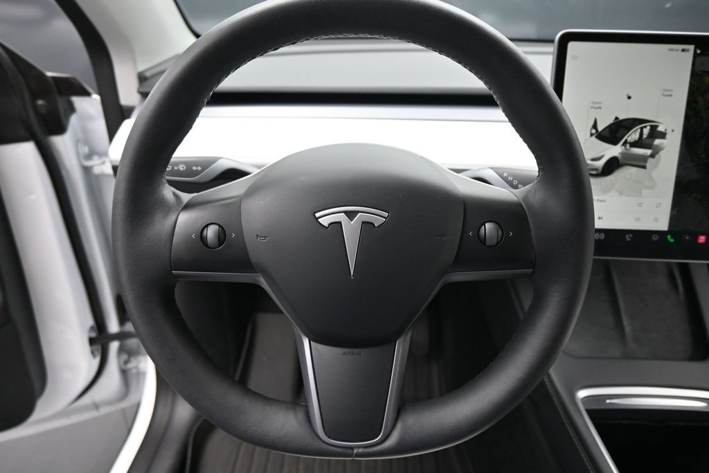 Used 2023 Tesla Model Y Long Range AWD/4WD image 10