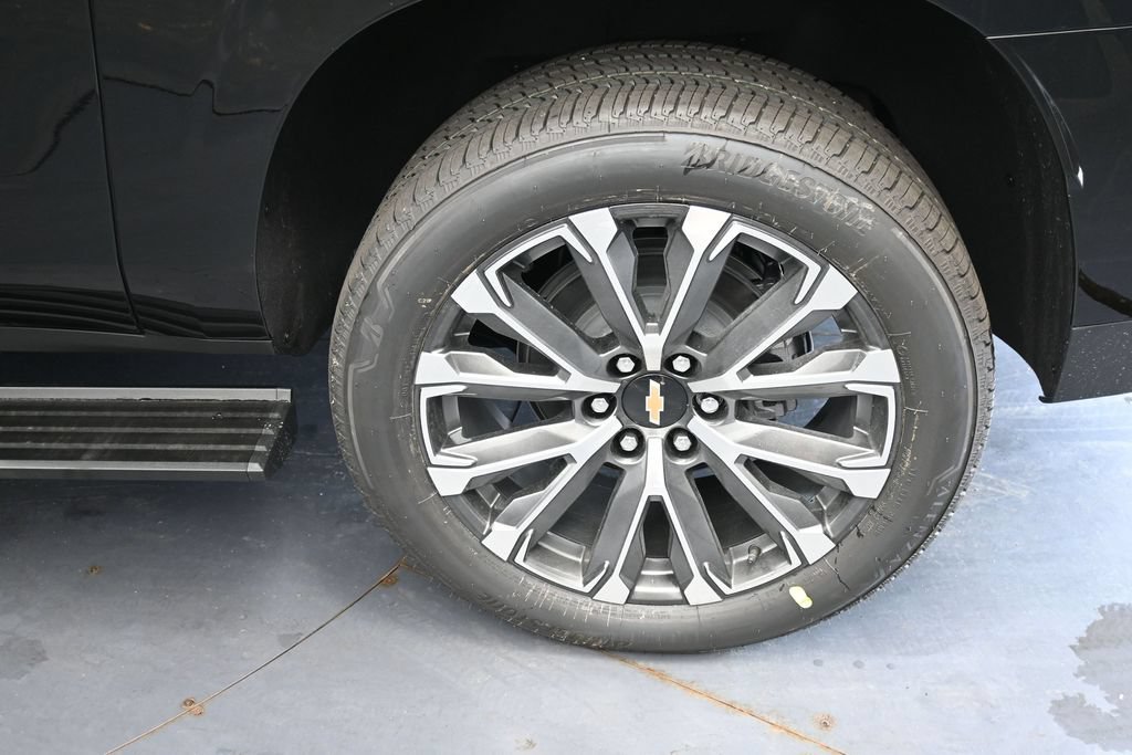 New 2026 Chevrolet Suburban High Country AWD/4WD image 10