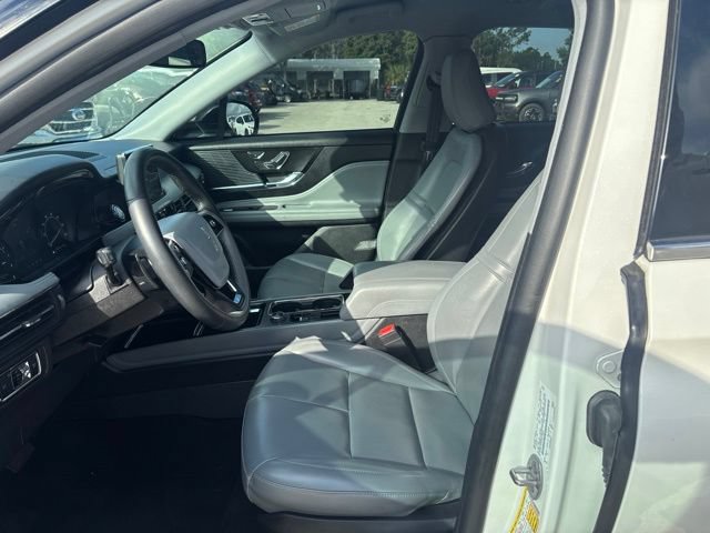 Used 2022 Lincoln Corsair FWD image 9