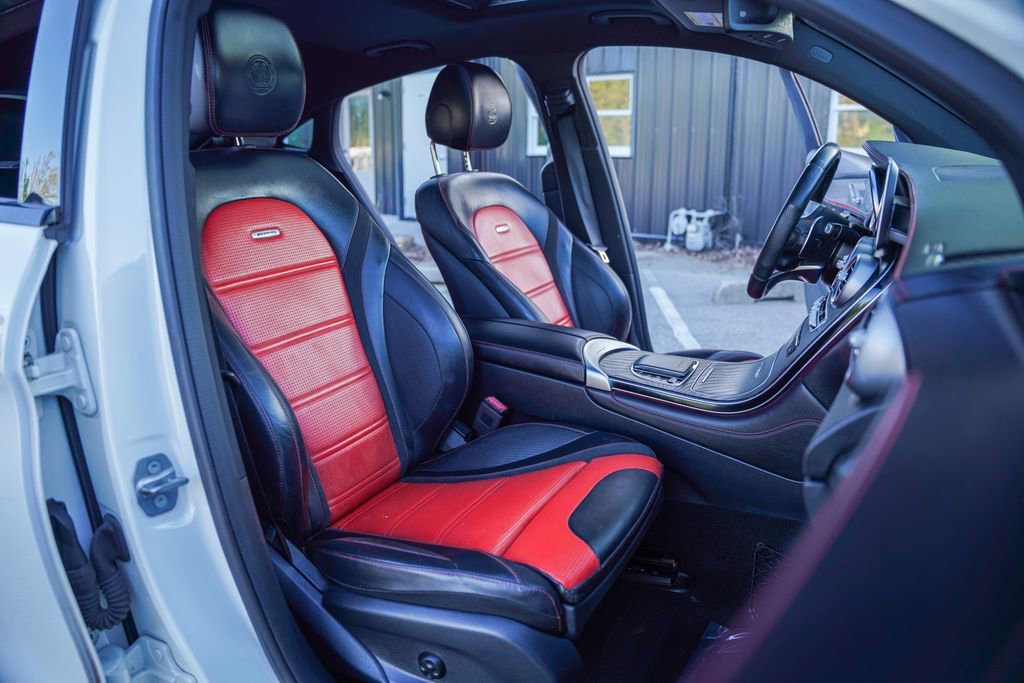 Used 2020 Mercedes-Benz GLC 63 AMG S image 42