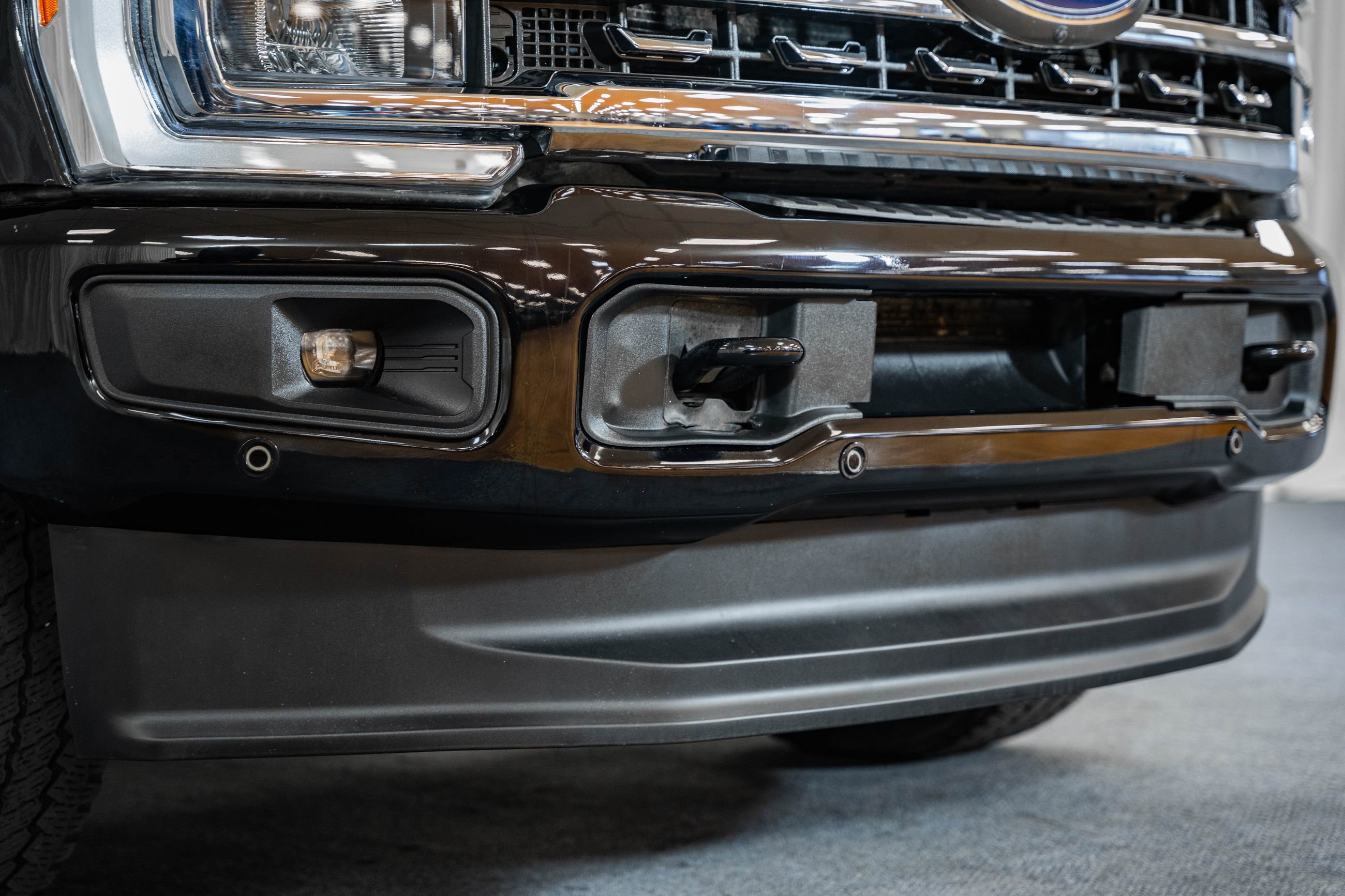 Used 2023 Ford F350 Lariat w/ Lariat Ultimate Package image 13