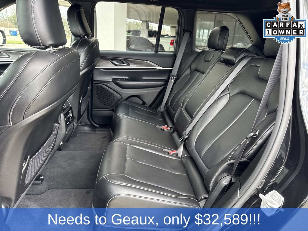 Used 2024 Jeep Grand Cherokee Limited image 29