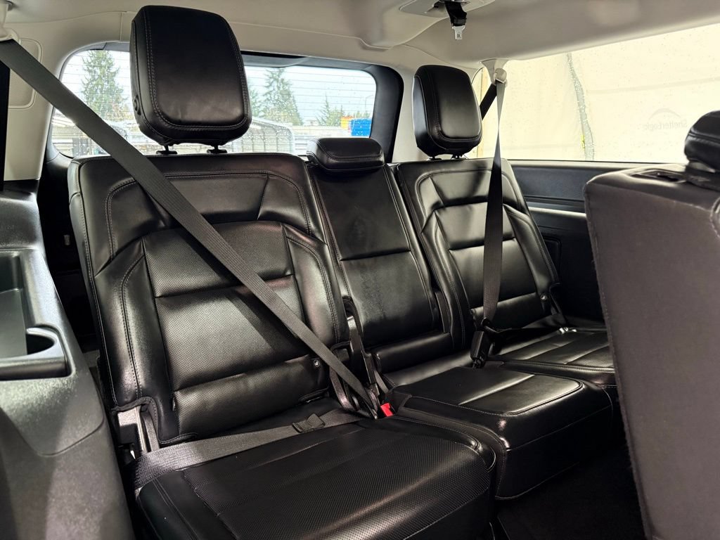 Used 2025 Lincoln Navigator L Reserve AWD/4WD image 36