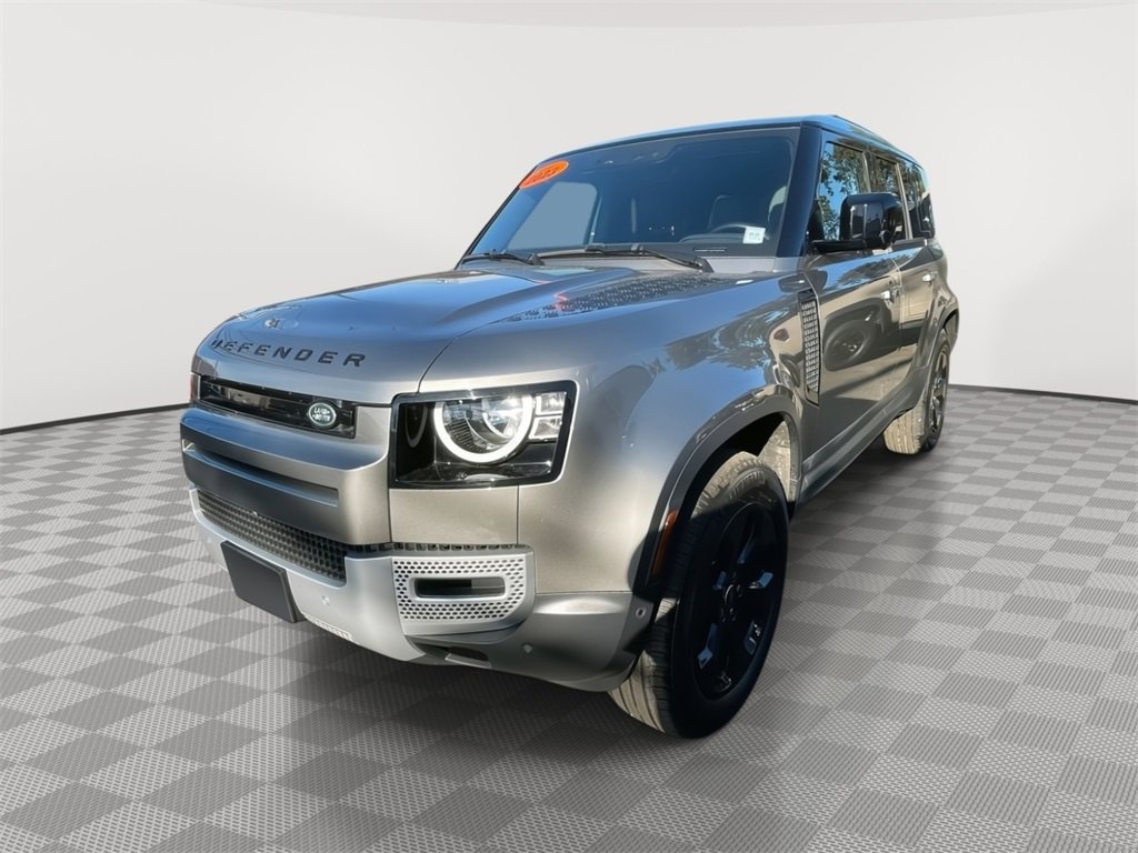 Used 2023 Land Rover Defender 110 S image 3