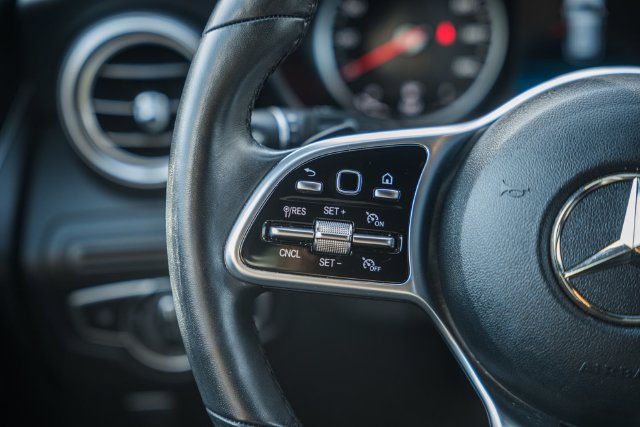 Used 2022 Mercedes-Benz GLC 300 4MATIC image 29