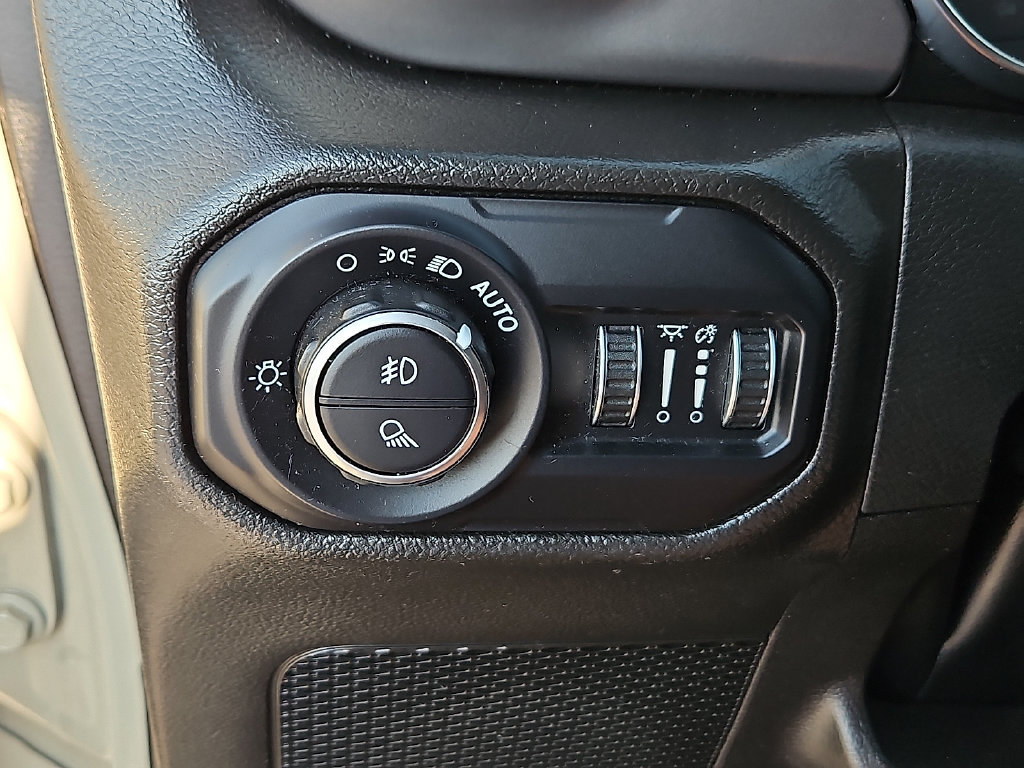Used 2022 Jeep Gladiator Sport AWD/4WD image 24