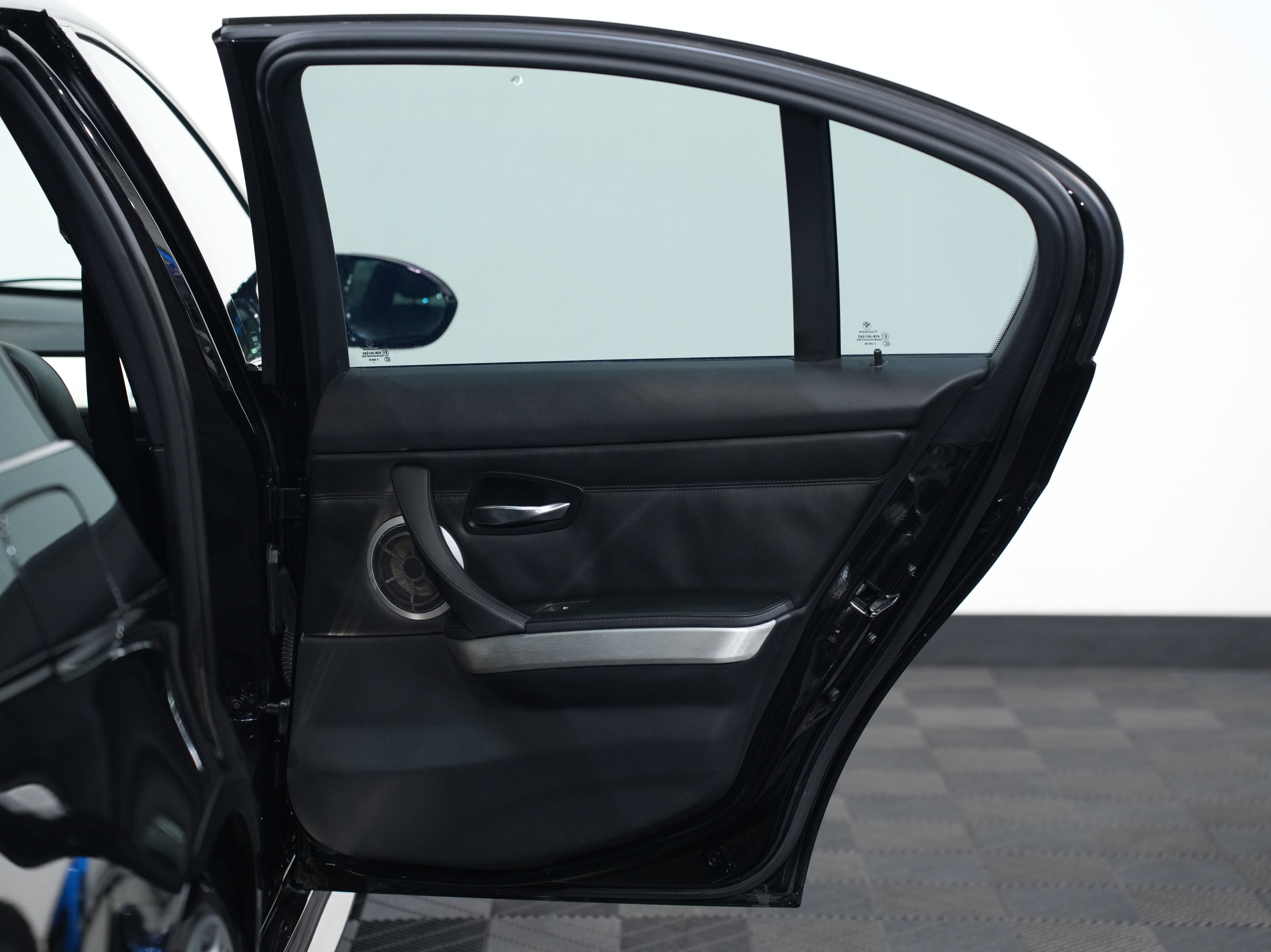 Used 2011 BMW M3 Sedan image 29