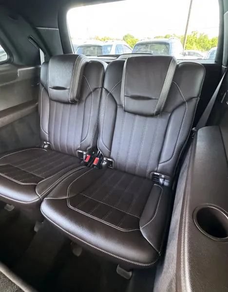 Used 2018 Mercedes-Benz GLS 450 4MATIC w/ Premium Package image 21