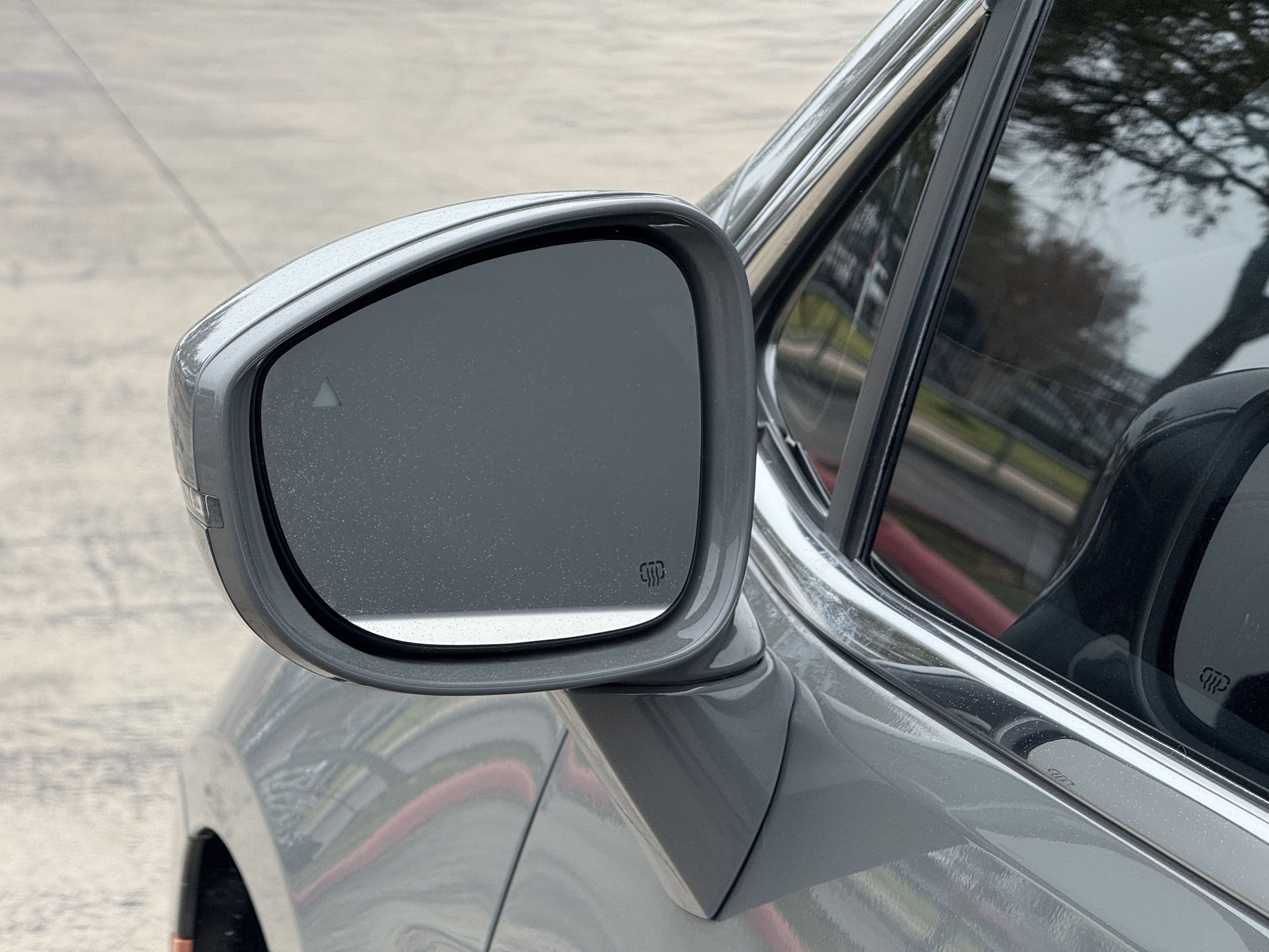 Used 2021 Chrysler Pacifica Touring image 12