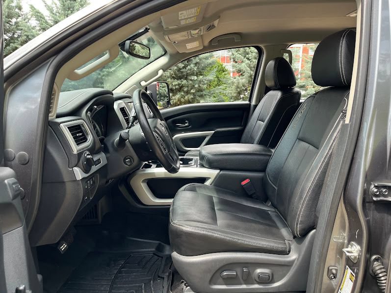 Used 2018 Nissan Titan PRO-4X w/ Pro-4x Convenience Package AWD/4WD image 8