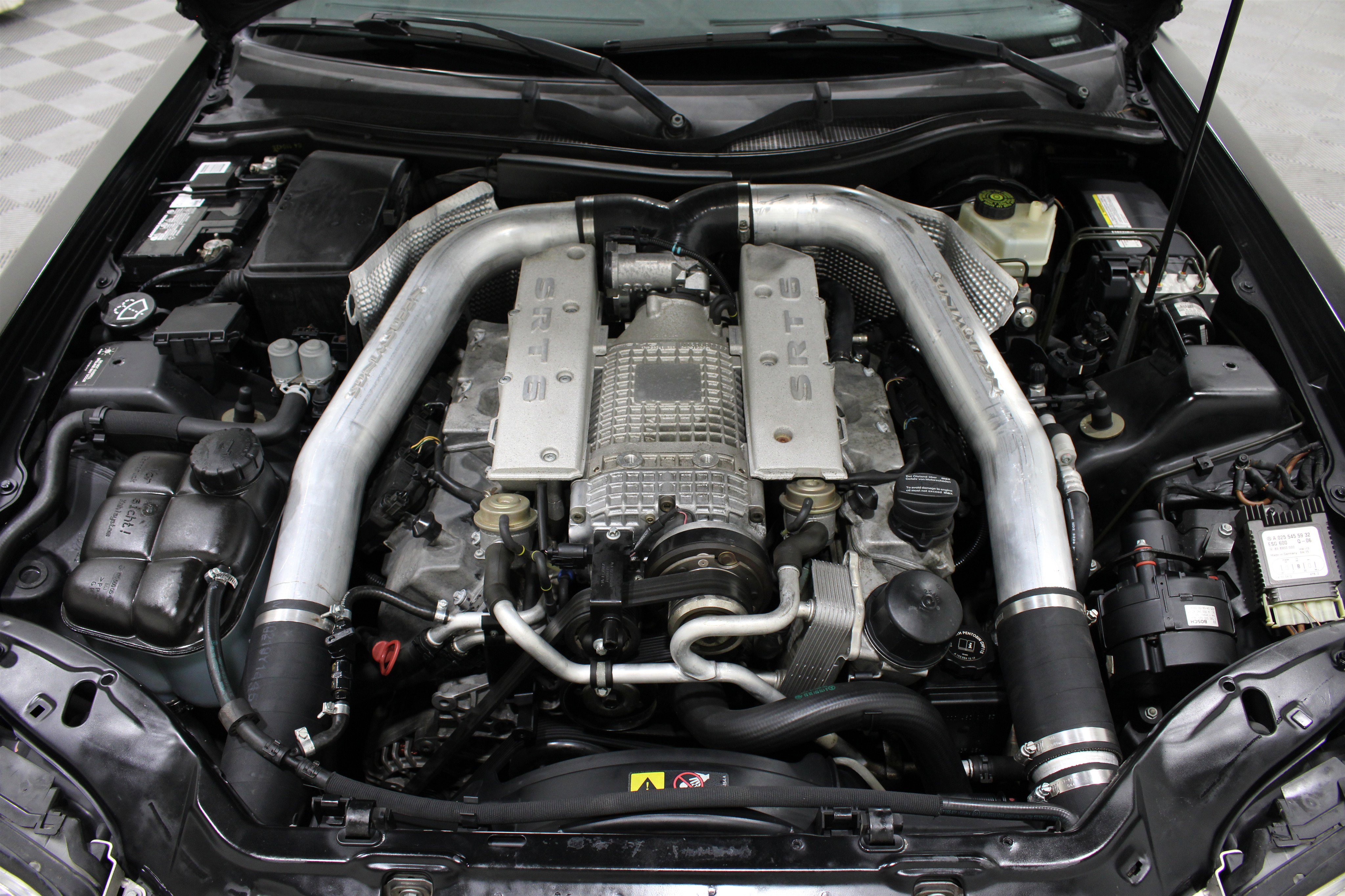 Used 2005 Chrysler Crossfire SRT-6 image 31