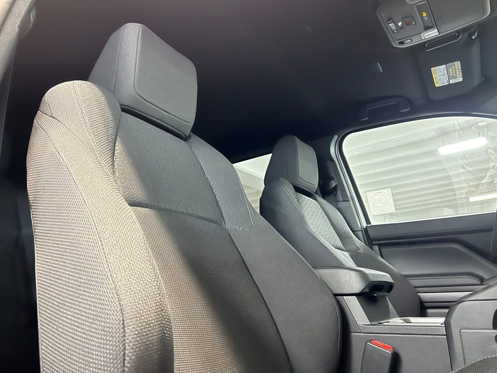 New 2026 Toyota 4Runner SR5 AWD/4WD image 16