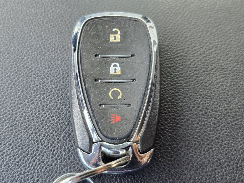 Used 2025 Chevrolet Trax LT w/ Driver Confidence Package FWD image 33