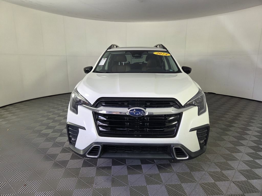 Used 2024 Subaru Ascent Touring image 3