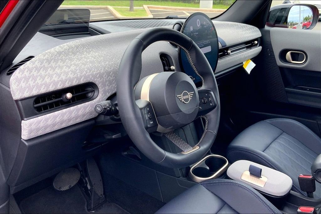 Certified 2025 MINI Cooper S FWD image 16