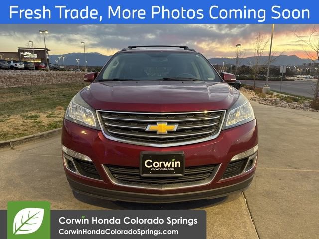 Used 2016 Chevrolet Traverse LT image 2