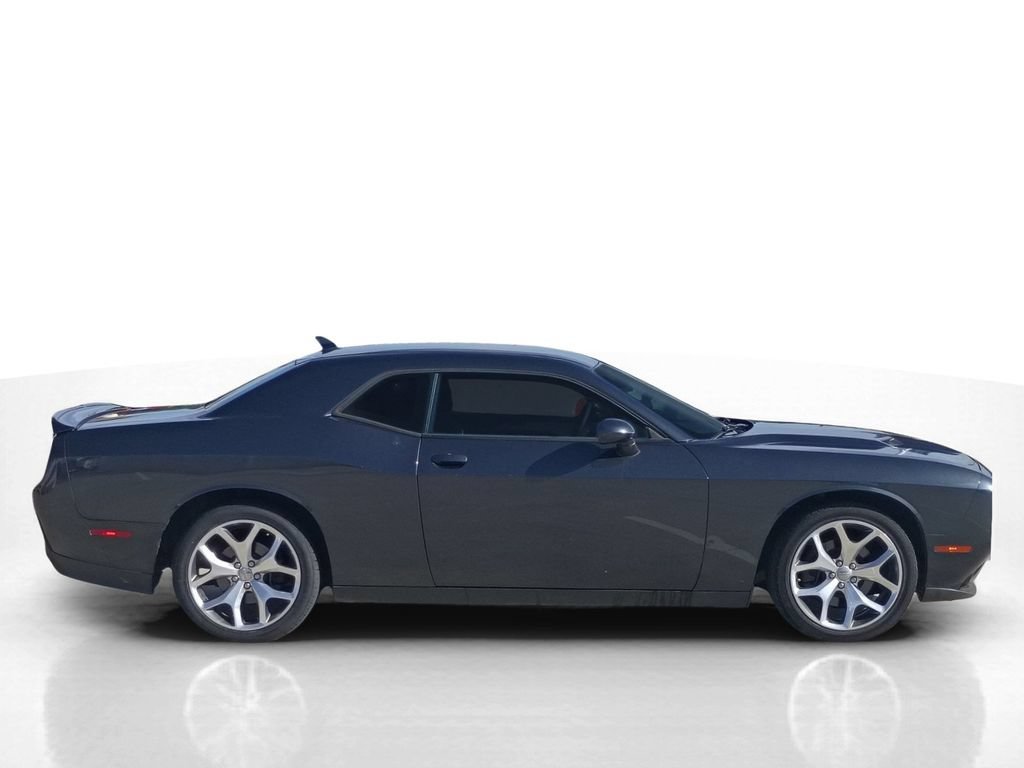 Used 2016 Dodge Challenger SXT Plus RWD image 4