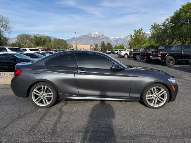 Used 2017 BMW 230i xDrive Coupe AWD/4WD image 6
