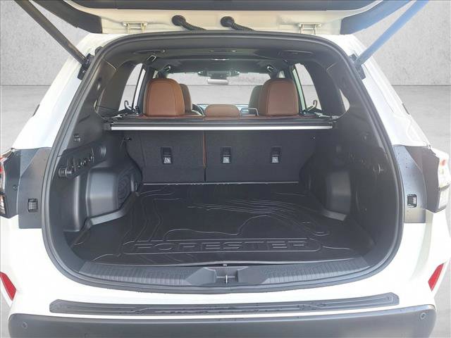 Used 2026 Subaru Forester Touring w/ Touring Package image 17