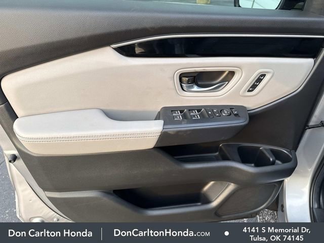 Certified 2025 Honda Pilot EX-L image 9