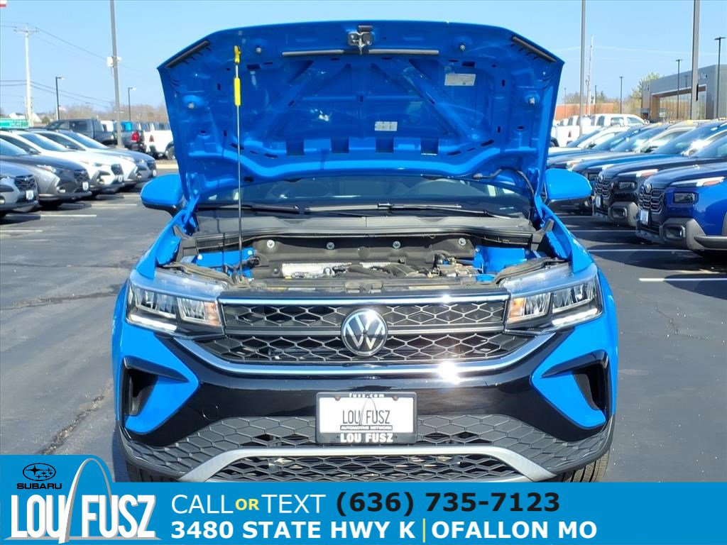 Used 2023 Volkswagen Taos SE image 32