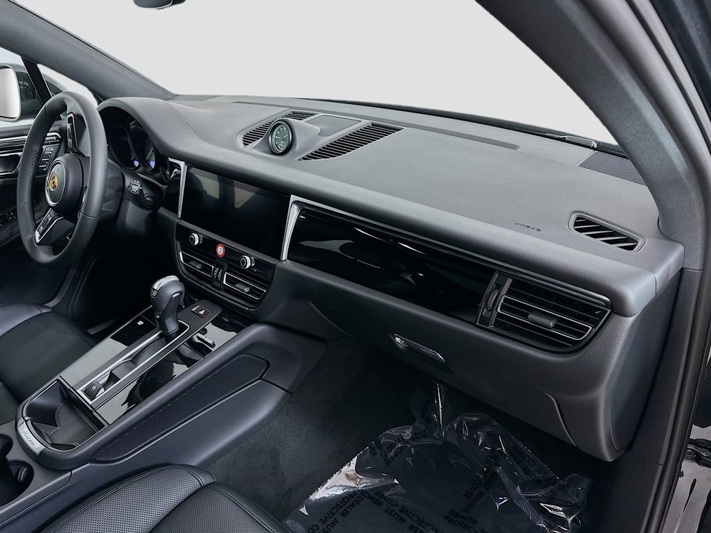 New 2026 Porsche Macan S image 31