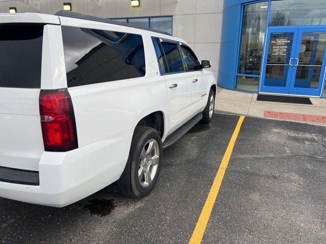 Used 2016 Chevrolet Suburban LT w/ Max Trailering Package image 4