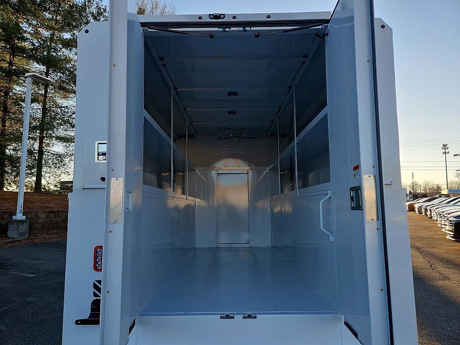 New 2026 Chevrolet Express 3500 w/ Power Convenience Package image 20