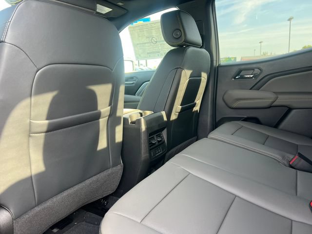New 2026 Chevrolet Colorado ZR2 w/ Technology Package AWD/4WD image 37
