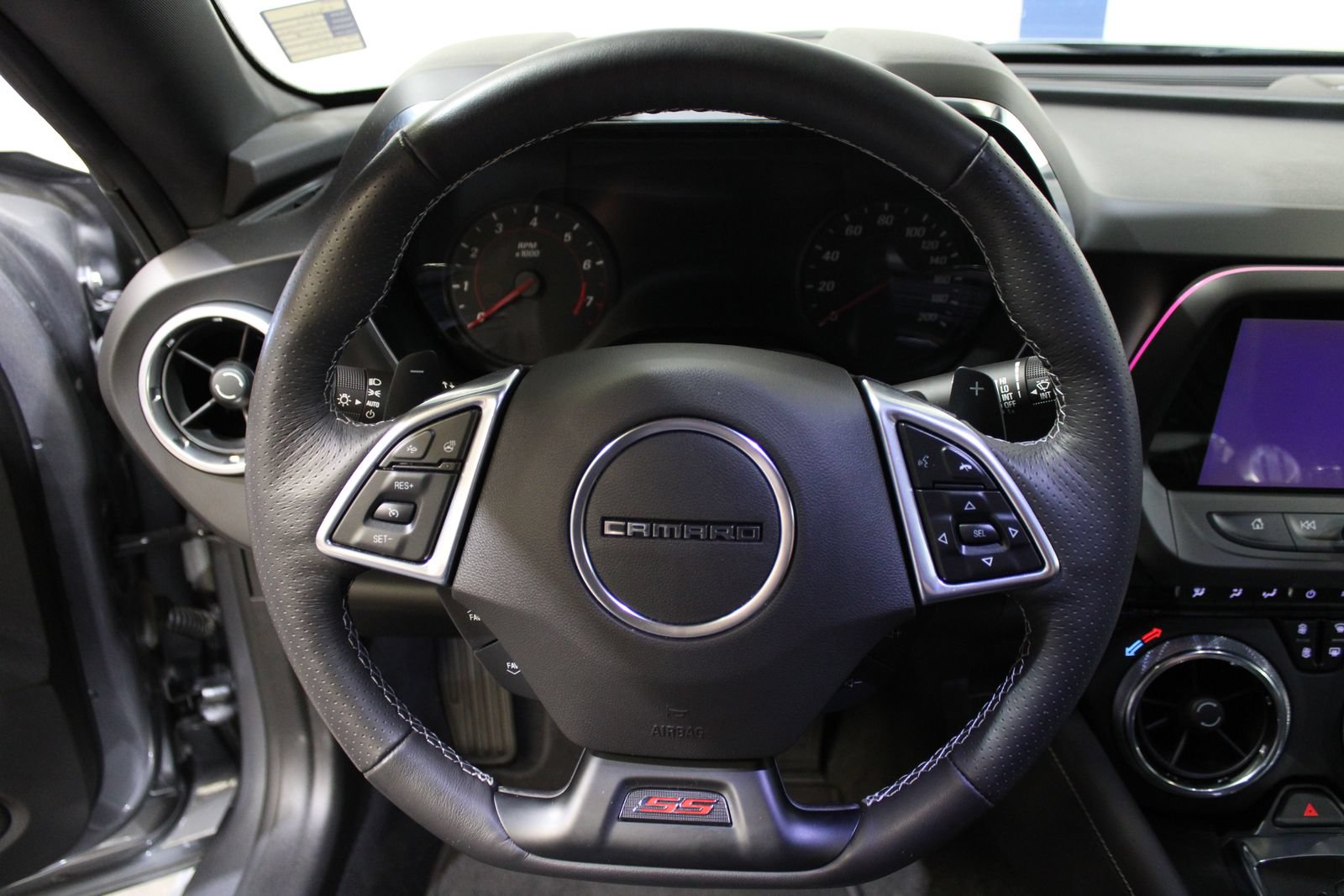 Used 2019 Chevrolet Camaro SS w/ LPO, Ground Effects Package RWD image 27