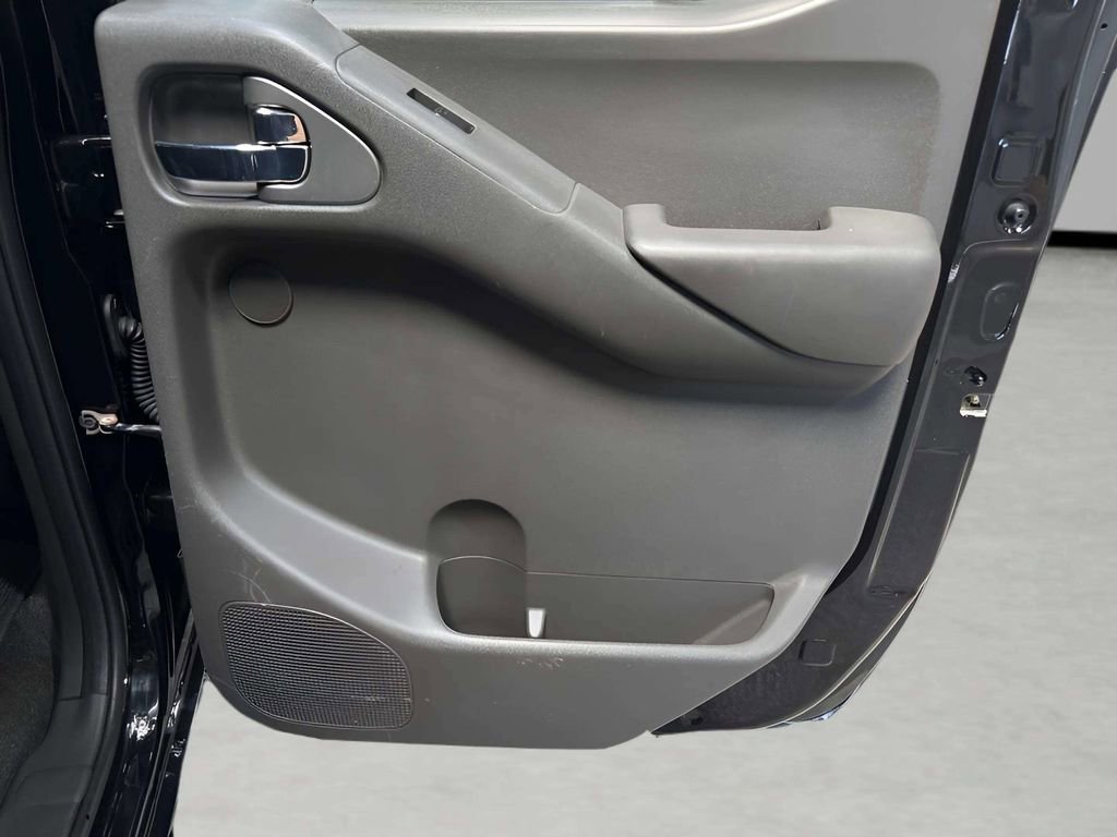 Used 2018 Nissan Frontier S AWD/4WD image 14