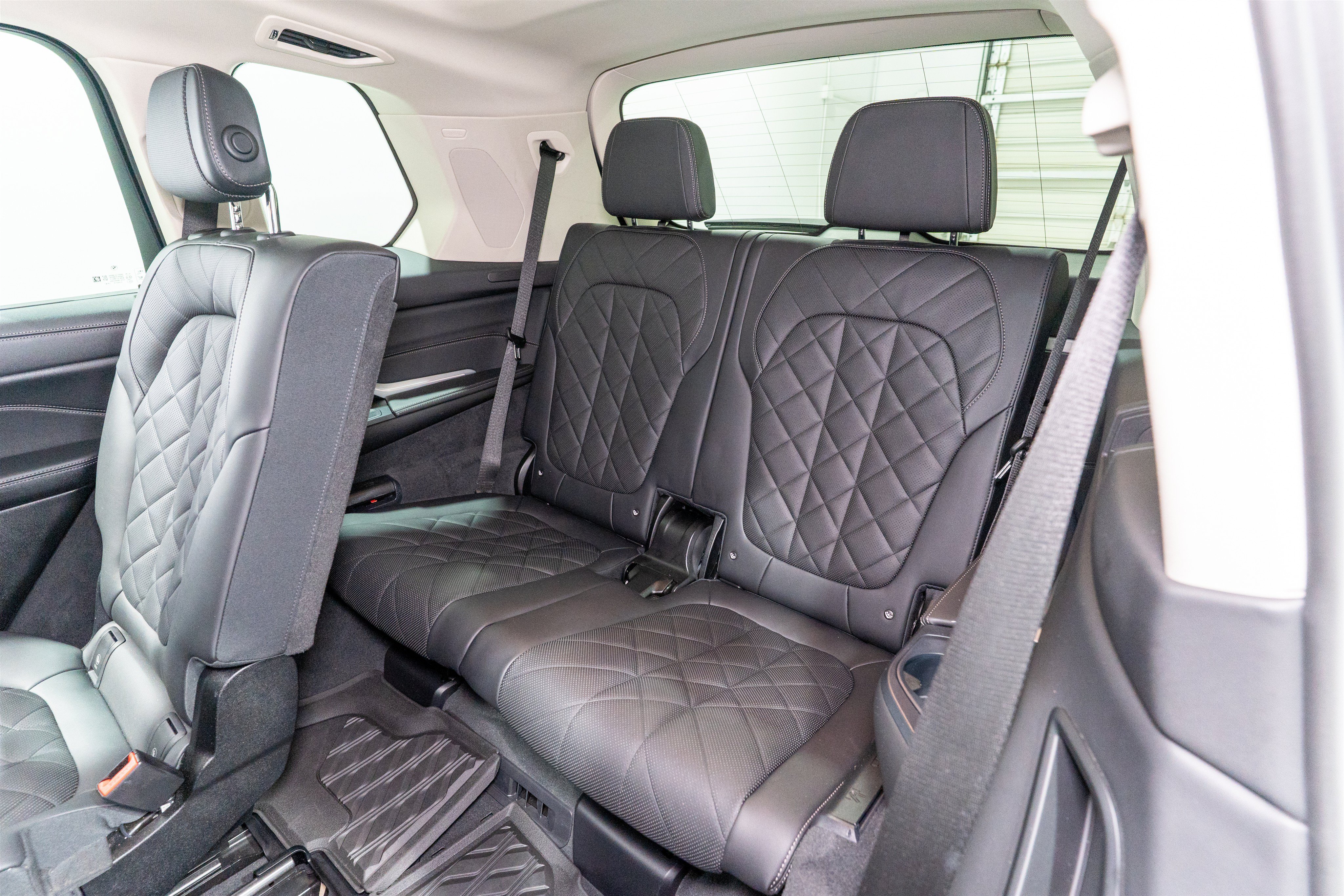 Used 2023 BMW X7 xDrive40i w/ Premium Package AWD/4WD image 33