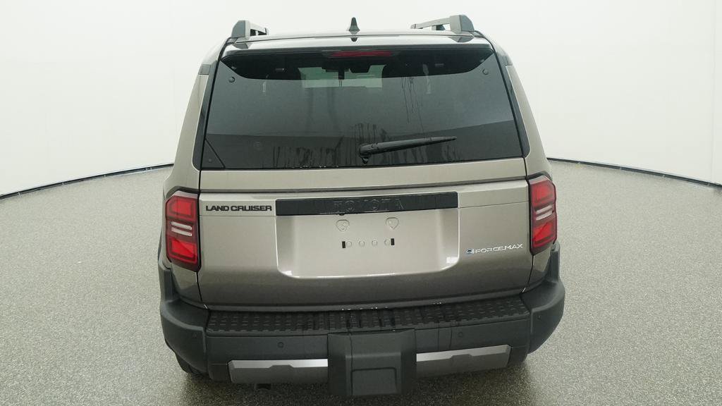 New 2027 Toyota Land Cruiser w/ Premium Package AWD/4WD image 10