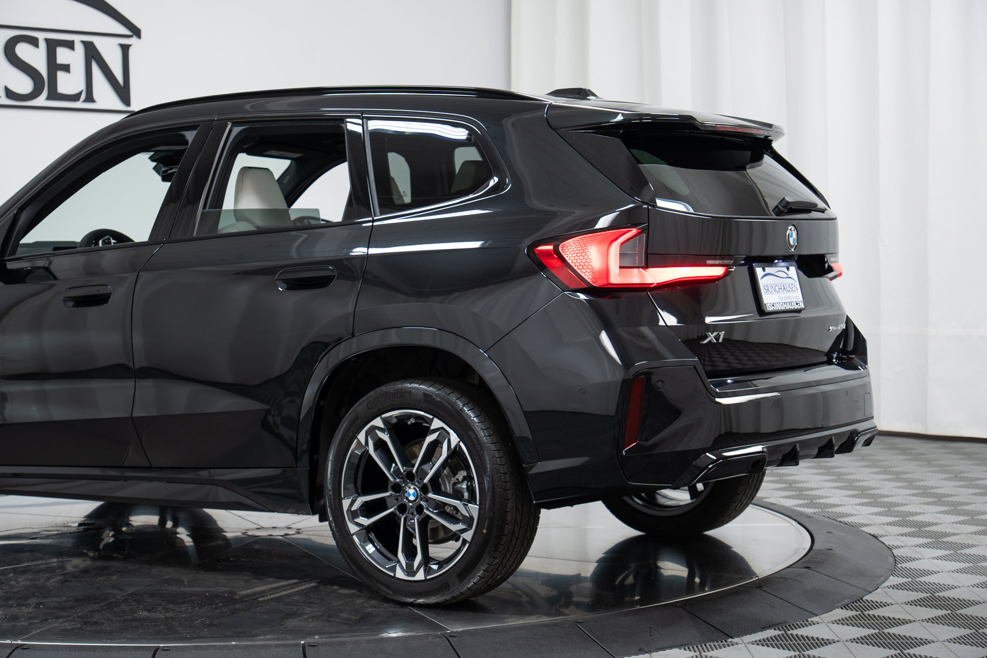 New 2026 BMW X1 xDrive28i w/ Technology Package AWD/4WD image 29