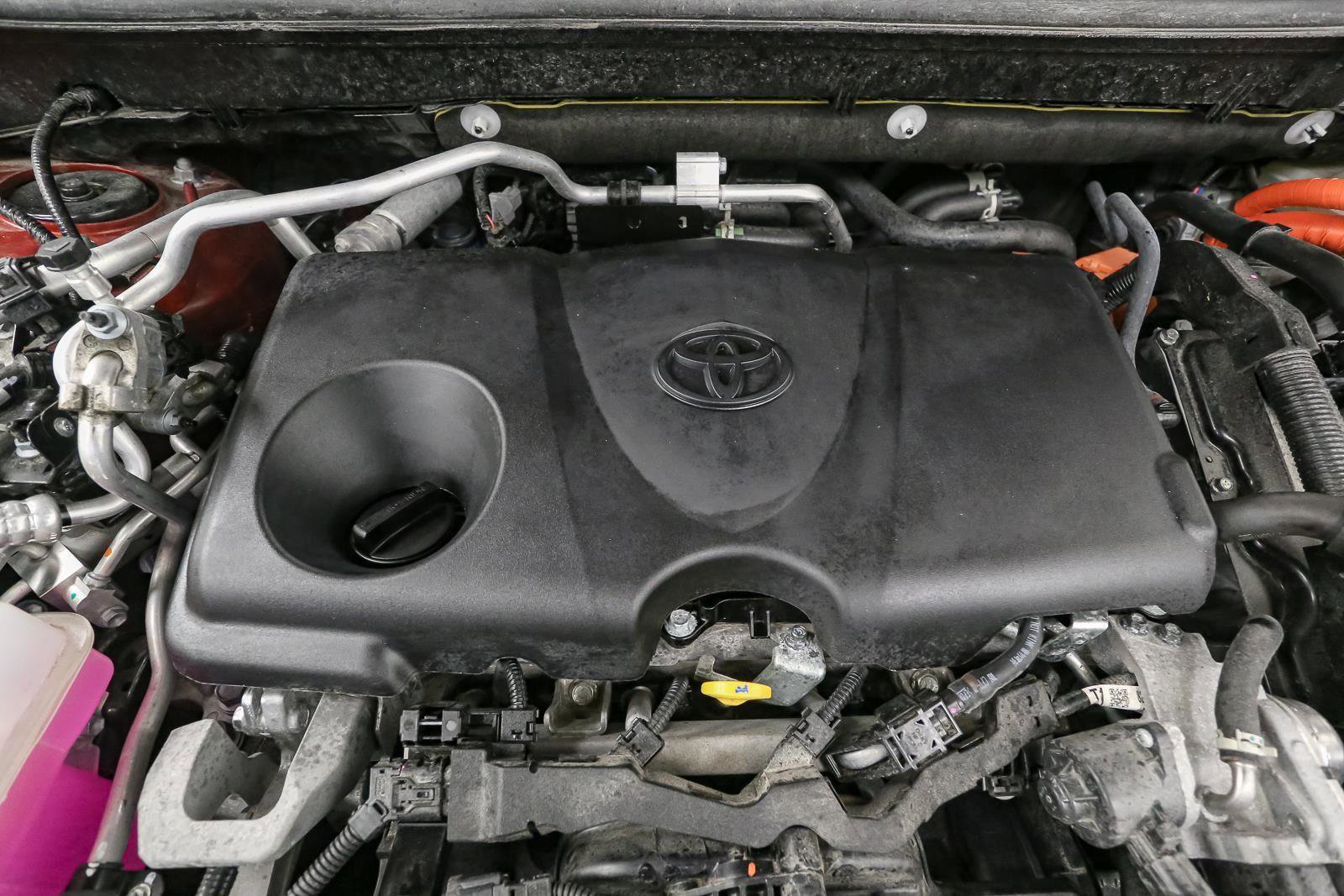 Used 2024 Toyota RAV4 XSE w/ Weather Package image 16