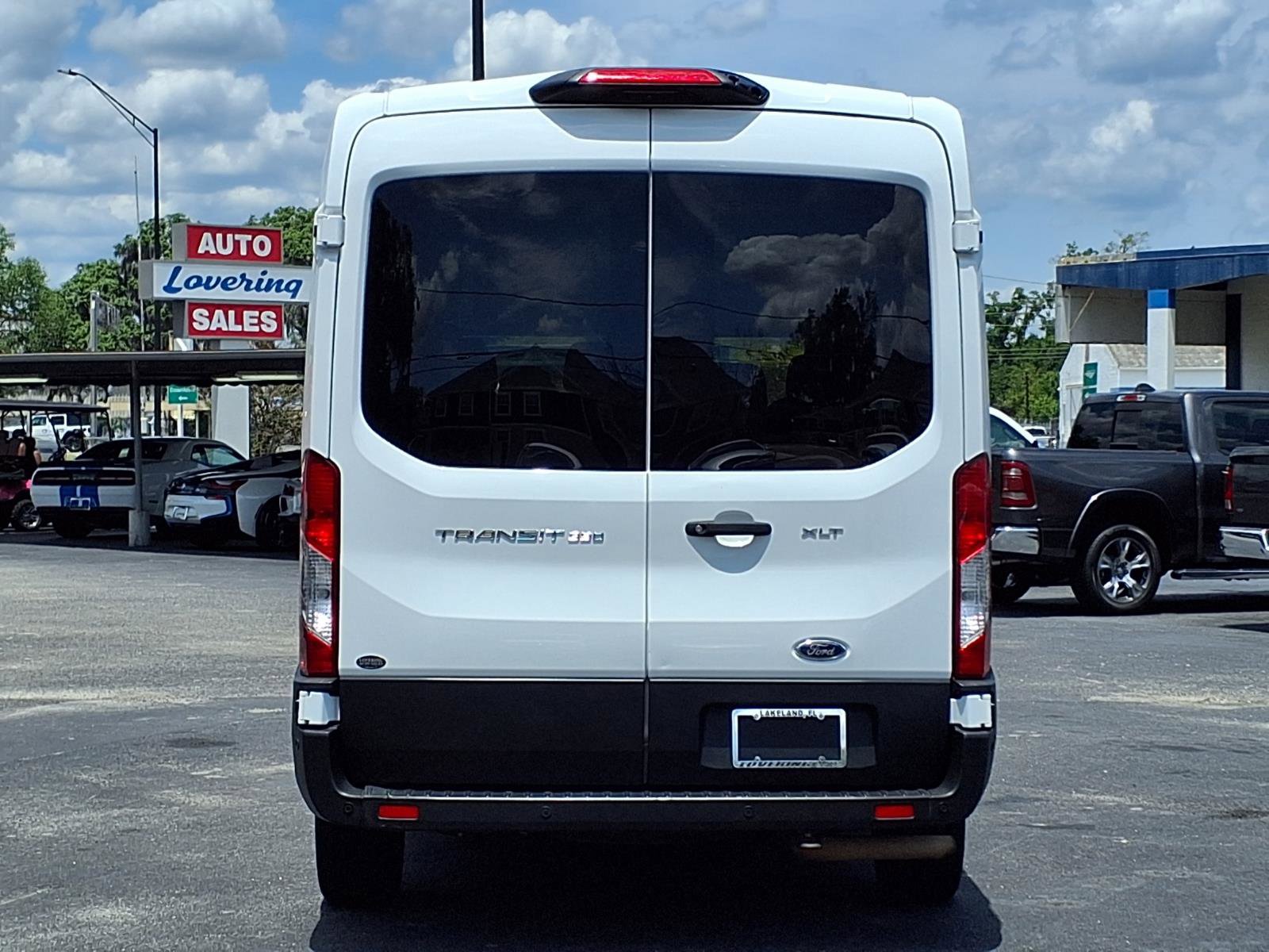 Used 2022 Ford Transit 350 XLT RWD image 5
